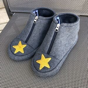 Adaptions by Adrian Sofshoes